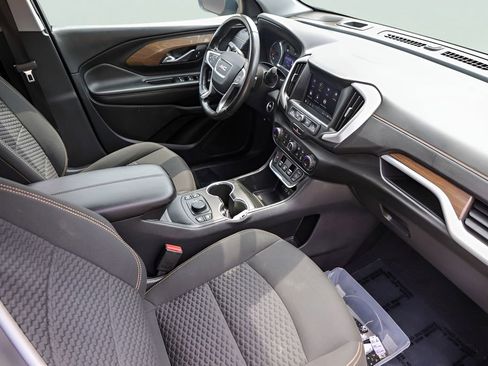 Used 2021 GMC Terrain SLE w/ Driver Convenience Package FWD image 32