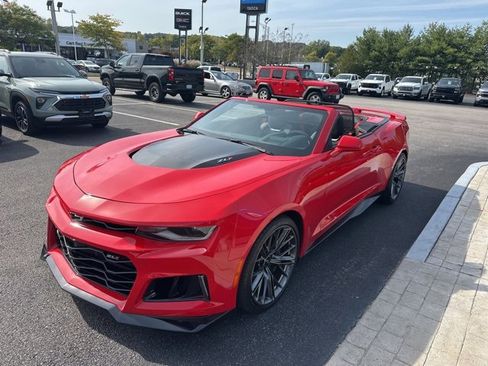 Used 2023 Chevrolet Camaro ZL1 image 4