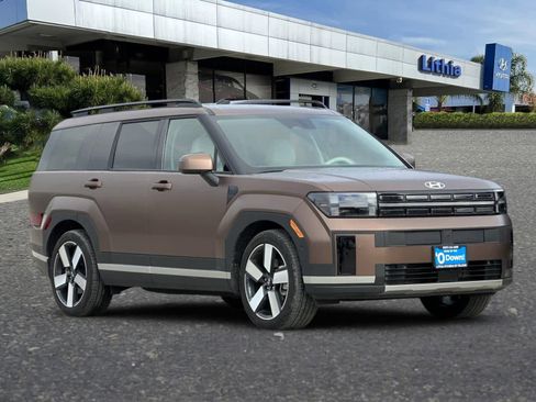 Used 2025 Hyundai Santa Fe Limited image 9