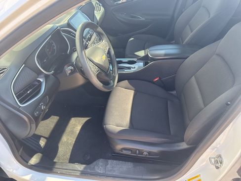 Used 2024 Chevrolet Malibu LT image 10
