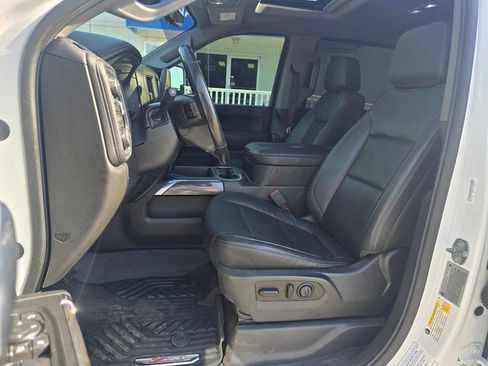 Used 2021 Chevrolet Silverado 2500 LTZ w/ LTZ Premium Package AWD/4WD image 19