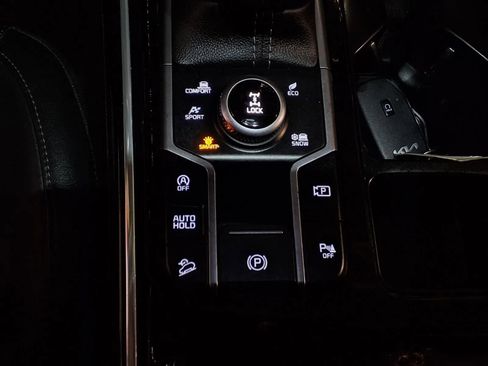 Used 2023 Kia Sorento SX image 25