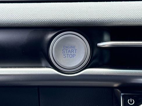 Used 2025 Hyundai Santa Cruz Limited image 36