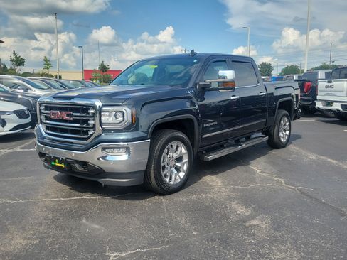 Used 2018 GMC Sierra 1500 SLT w/ SLT Premium Package AWD/4WD image 2