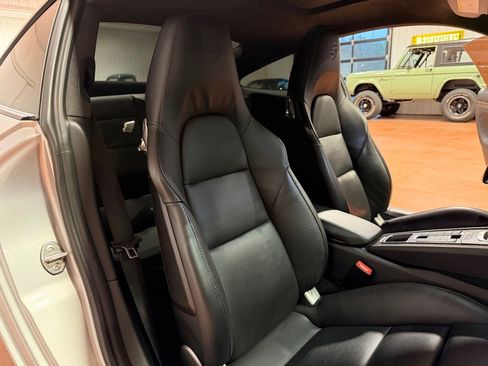 Used 2019 Porsche 911 Turbo AWD/4WD image 30