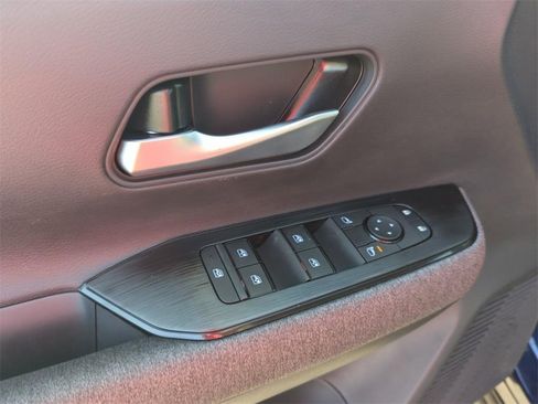 New 2025 Nissan Kicks SV image 10