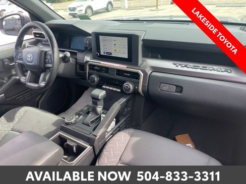 Certified 2026 Toyota Tacoma SR5 AWD/4WD image 16