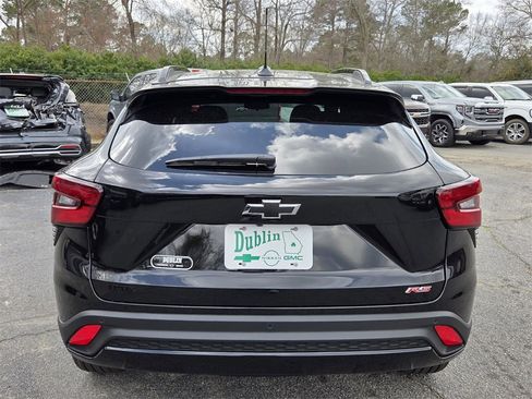 New 2026 Chevrolet Trax RS w/ Sunroof Package image 11