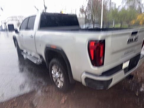 Used 2023 GMC Sierra 2500 Denali w/ Denali Ultimate Package image 2