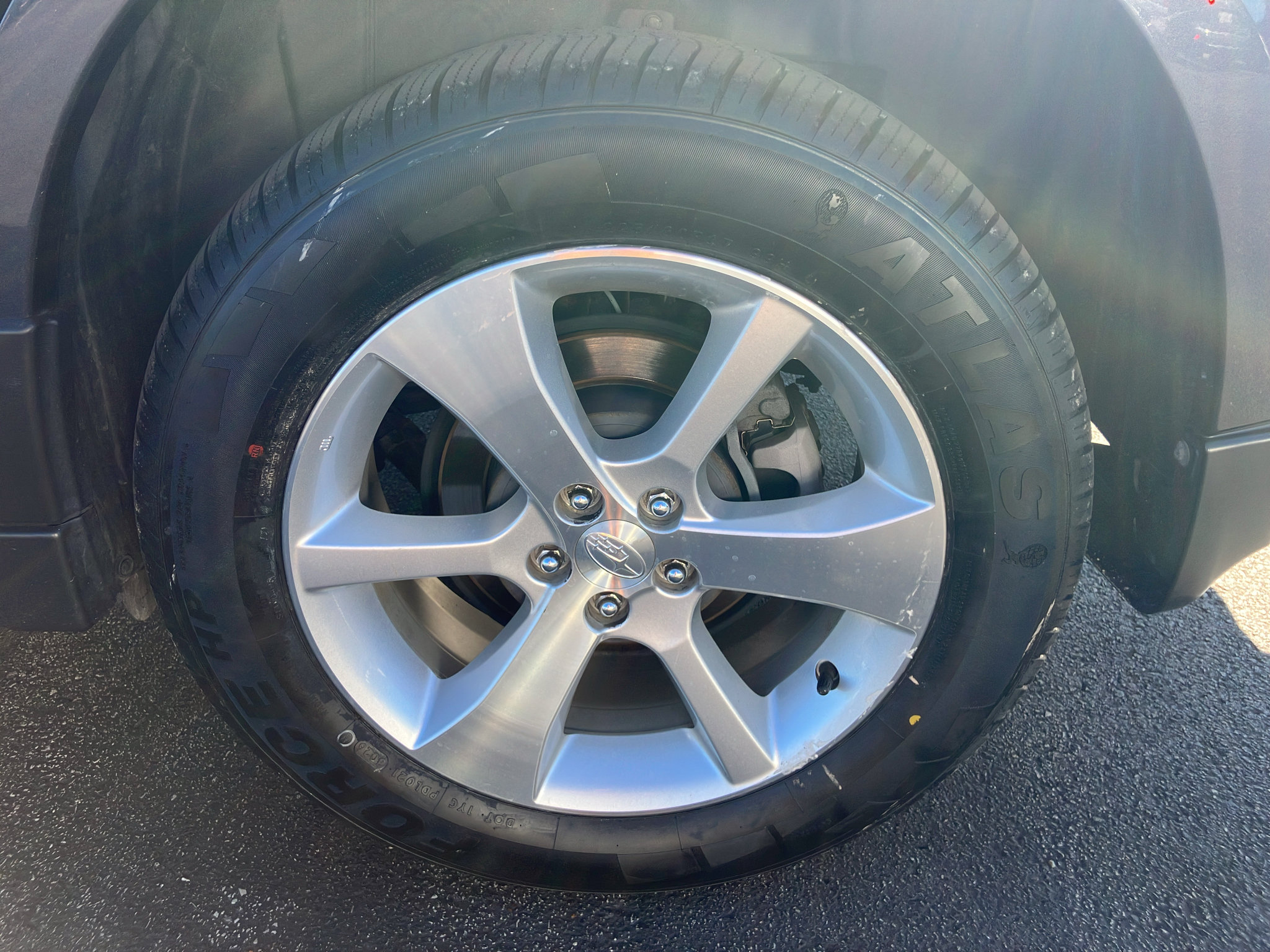 Used 2013 Subaru Outback 2.5i Limited w/ Moonroof Pkg AWD/4WD image 12