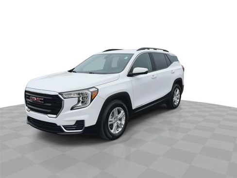 Used 2024 GMC Terrain SLE w/ Driver Convenience Package image 4