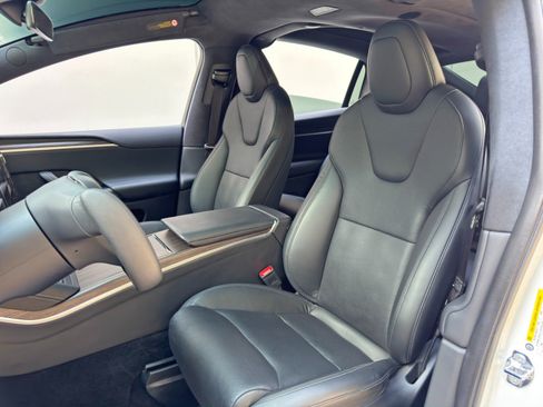 Used 2023 Tesla Model X AWD/4WD image 41