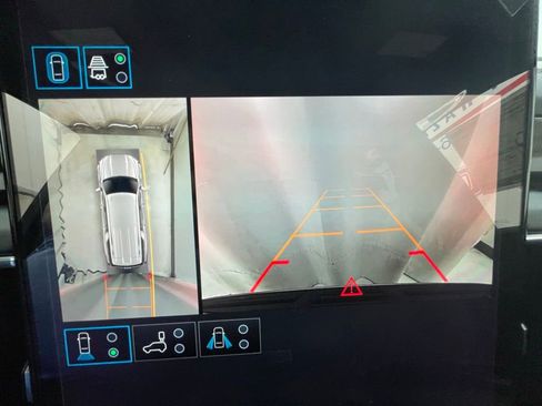 New 2026 GMC Yukon XL Elevation image 25