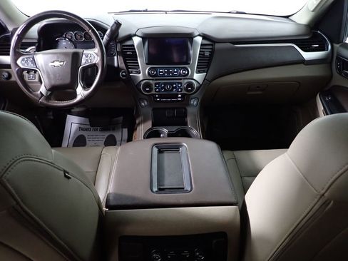 Used 2018 Chevrolet Suburban LT w/ LT Signature Package AWD/4WD image 36