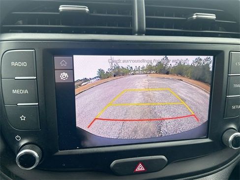 Used 2022 Kia Soul LX image 21