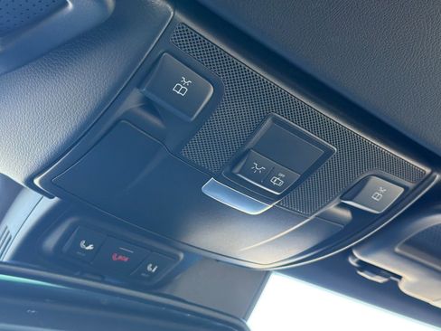 Used 2017 Mercedes-Benz SLC 43 AMG image 23