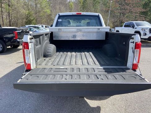 Used 2018 Ford F250 XL w/ Power Equipment Group image 10