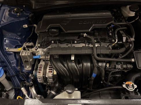 Certified 2026 Hyundai Elantra SE FWD image 23