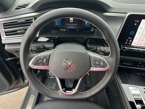 New 2026 Volkswagen Atlas Cross Sport SE AWD/4WD image 18