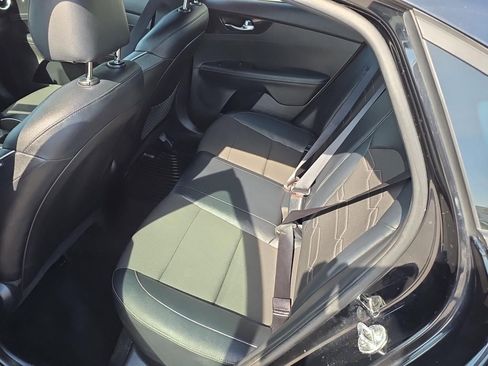 Used 2024 Kia Forte GT-Line image 13