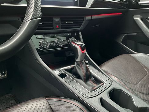 Used 2022 Volkswagen Jetta GLI Autobahn w/ GLI Black Package image 19