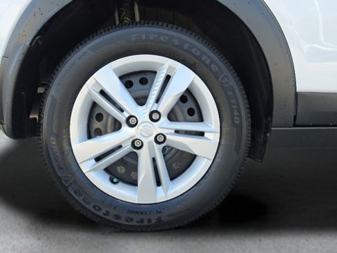Certified 2025 Nissan Kicks Play S FWD image 40