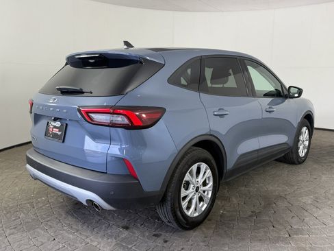 Certified 2025 Ford Escape Active w/ Tech Pack #1 FWD image 9