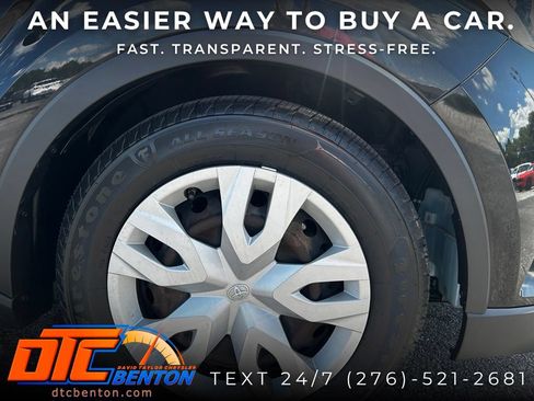 Used 2019 Toyota C-HR LE FWD image 29