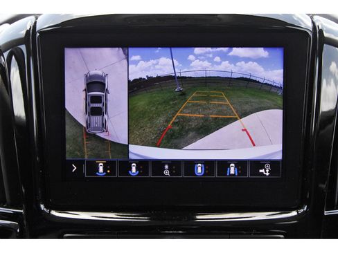 Used 2021 Chevrolet Traverse Premier w/ LPO, Floor Liner Package FWD image 27