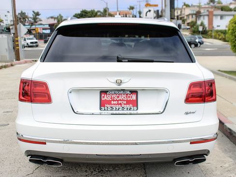 Used 2020 Bentley Bentayga Plug-In Hybrid AWD/4WD image 5