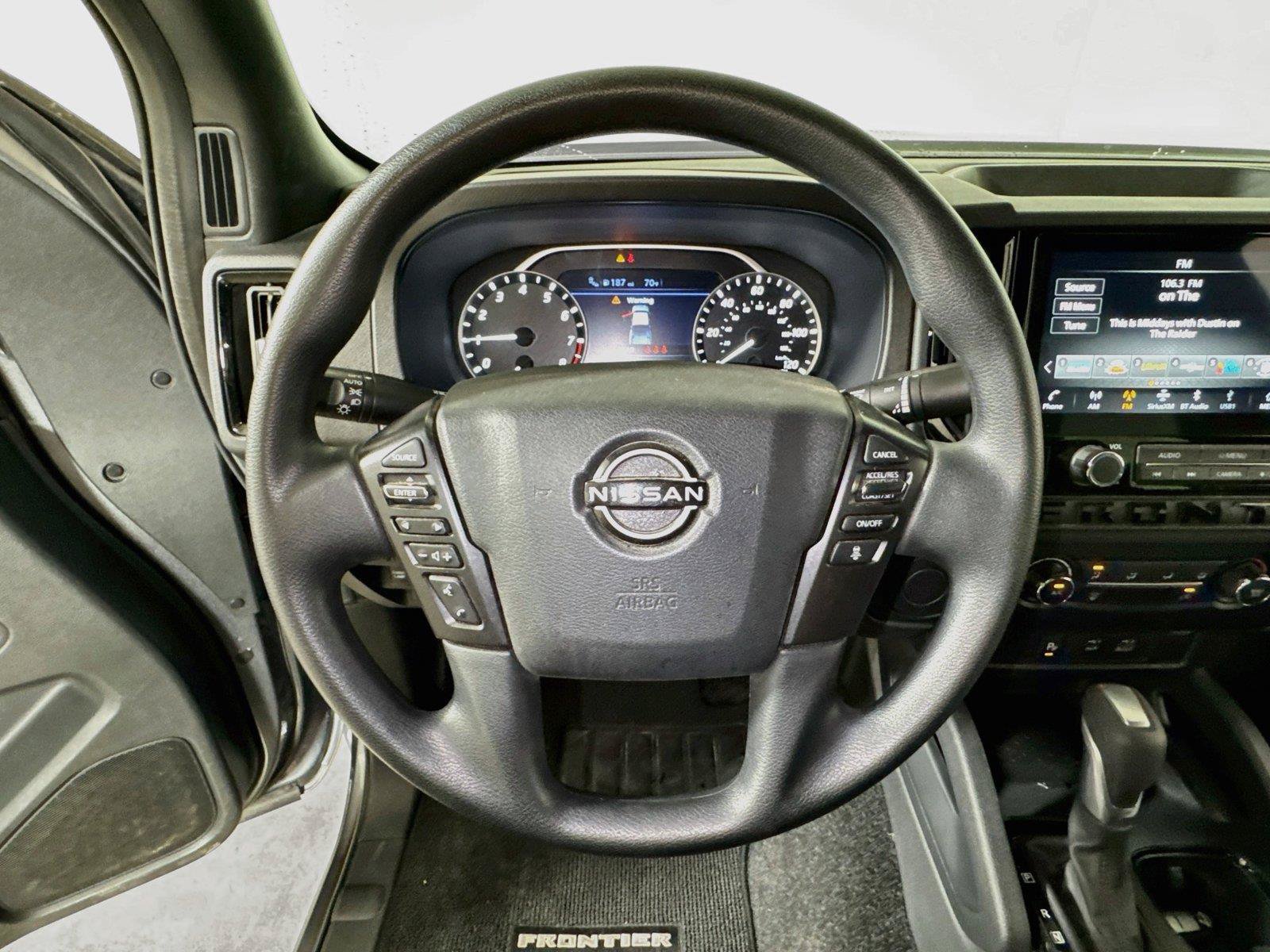 Used 2026 Nissan Frontier SV RWD image 9