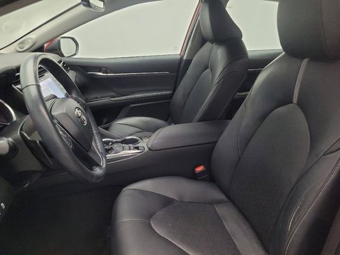 Used 2020 Toyota Camry XSE image 17