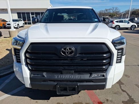 Used 2025 Toyota Tundra SR5 image 9