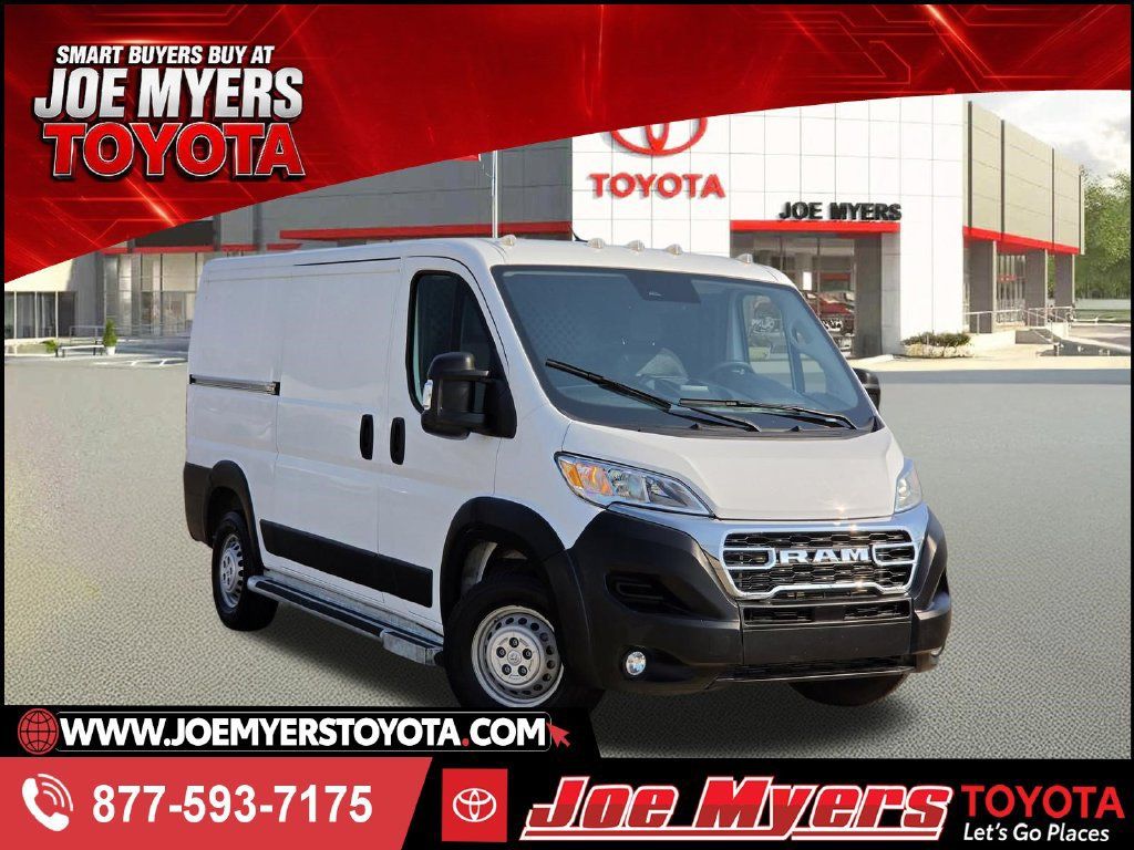 Used 2025 RAM ProMaster 2500 w/ U-Haul Equipment Group FWD image 1