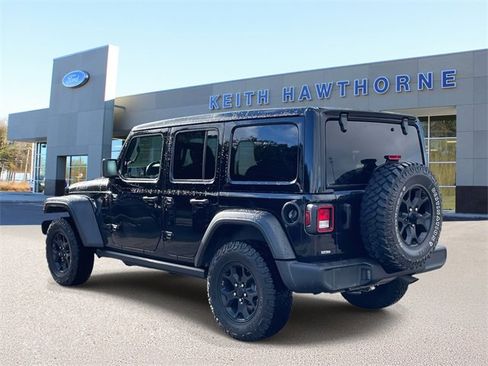 Used 2021 Jeep Wrangler Unlimited Willys image 4