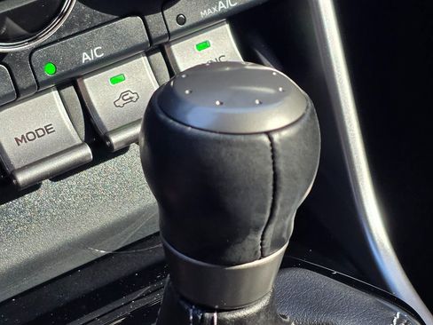 Used 2024 Toyota GR86 Premium image 42