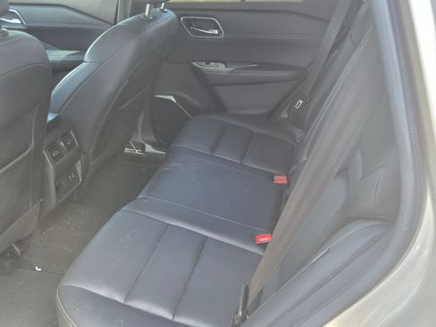 Used 2021 Nissan Rogue SL FWD image 8