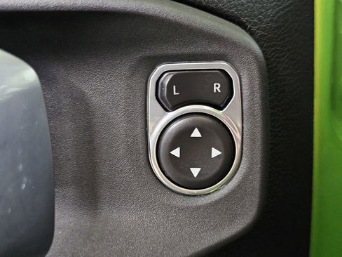 Used 2025 Jeep Gladiator Sport AWD/4WD image 29