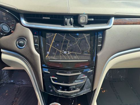 Used 2013 Cadillac XTS Platinum FWD image 33