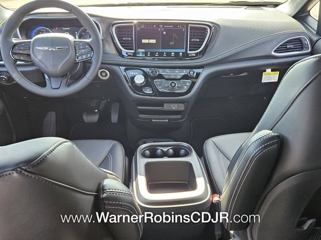 New 2026 Chrysler Pacifica Select w/ S Appearance Package FWD image 8