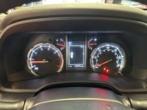 Used 2024 Toyota 4Runner TRD Off-Road Premium w/ Off Road Premium Plus Package AWD/4WD image 19