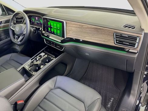 New 2026 Volkswagen Atlas SEL AWD/4WD image 32