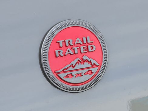 Used 2024 Jeep Compass Trailhawk image 16