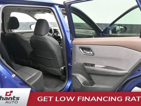 Used 2023 Nissan Rogue SV AWD/4WD image 17