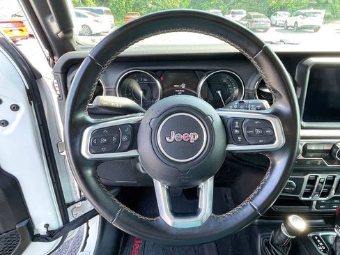 Used 2021 Jeep Wrangler Unlimited Sahara AWD/4WD image 11