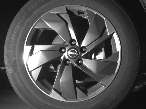 Used 2025 Nissan Rogue SV AWD/4WD image 13