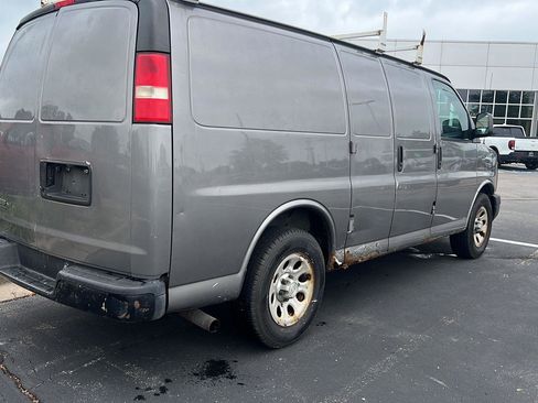 Used 2012 Chevrolet Express 1500 RWD image 17