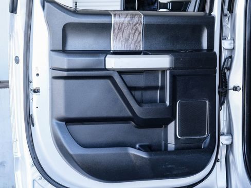 Used 2017 Ford F250 Lariat w/ Lariat Value Package image 37