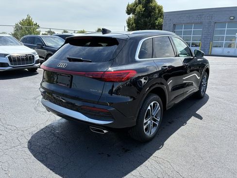 Used 2025 Audi Q5 Premium w/ Convenience Package AWD/4WD image 5