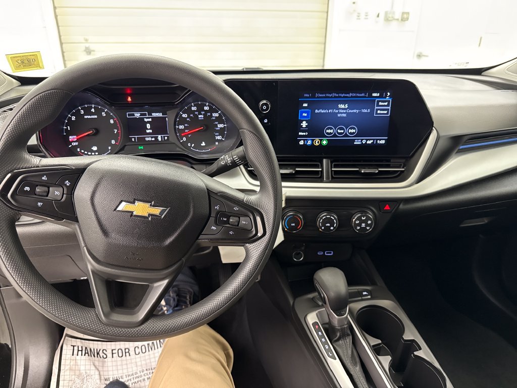 Used 2025 Chevrolet Trax LS FWD image 14